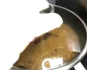 古法栗子土鸡汤的做法 步骤5