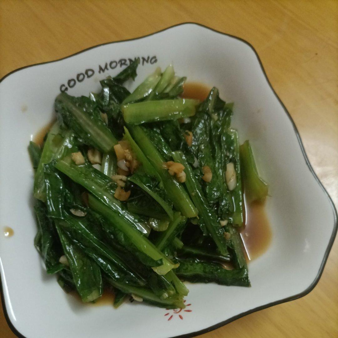 蒜蓉耗油清炒油麦菜，减脂快手菜，宝宝超爱，傻瓜步骤，屡试不爽，好吃且下饭，鲜香爽口！！