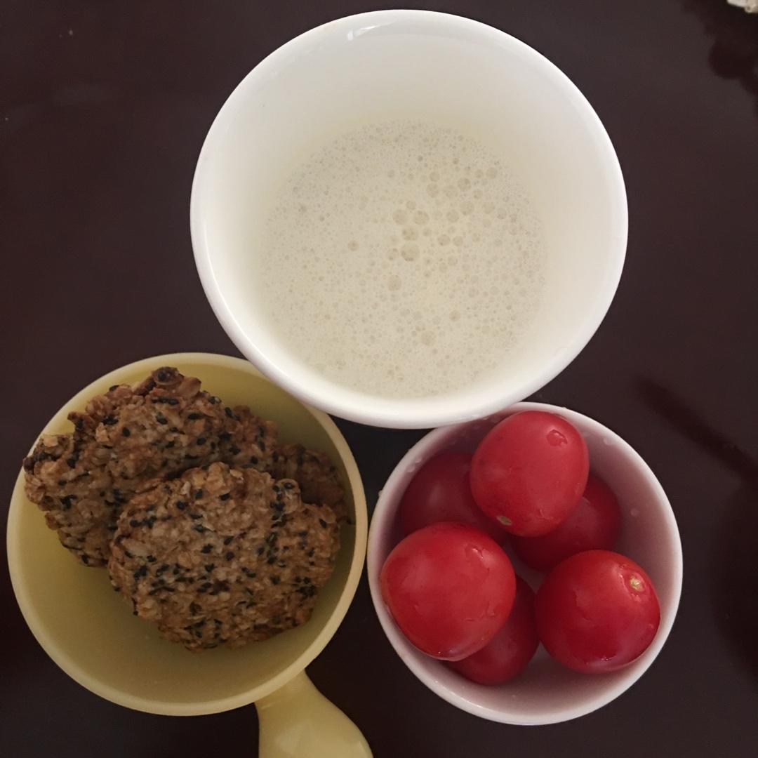 素食:有机燕麦芝麻大饼干