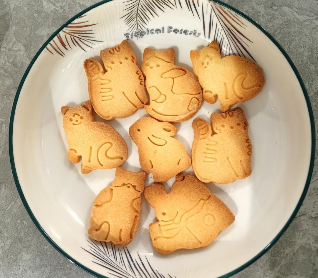 小朋友们超爱的卡通小饼干