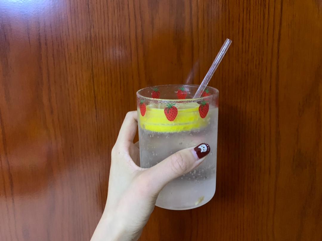 薄荷柠檬苏打水