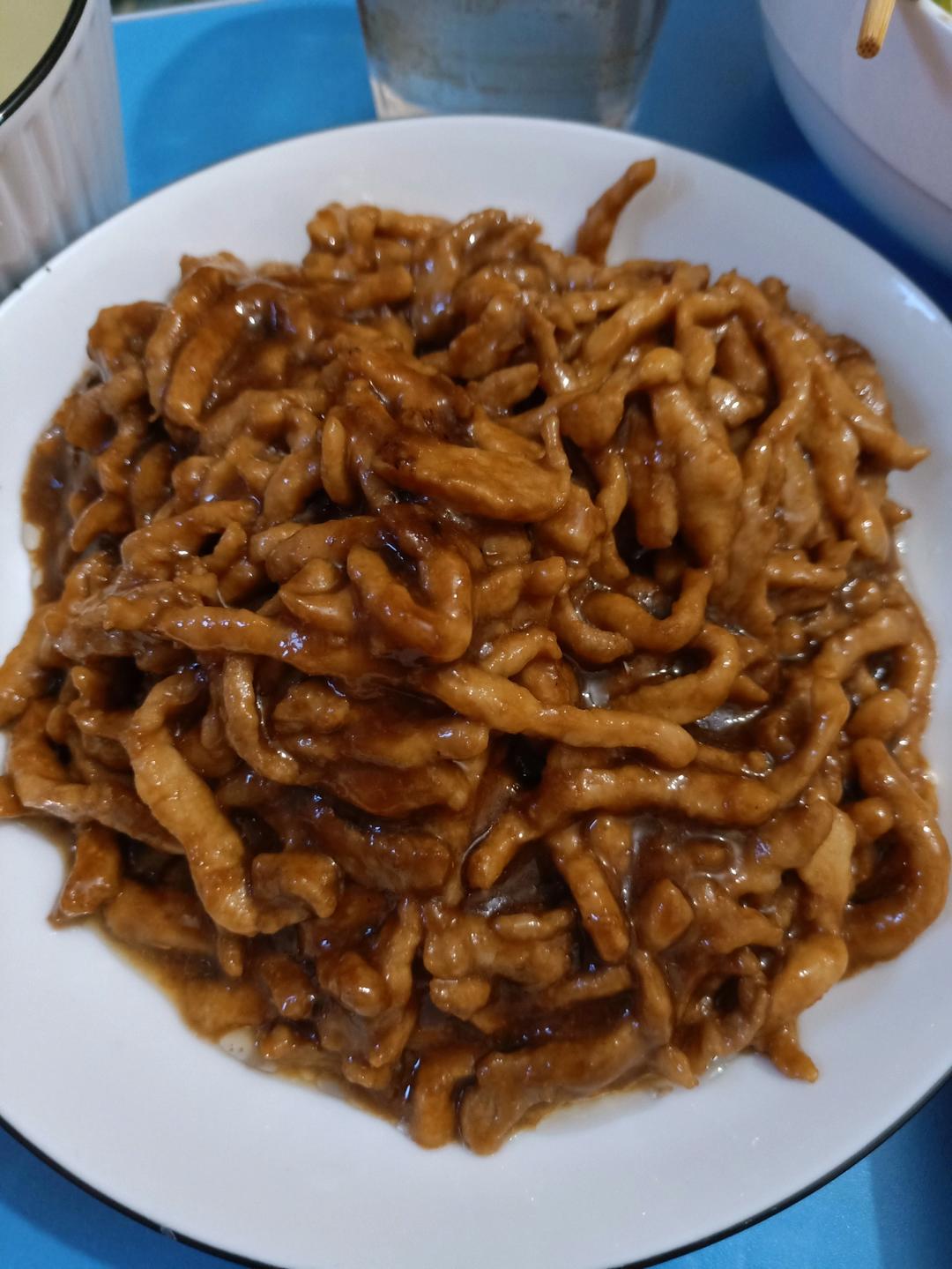 好吃到爆的京酱肉丝‼️酱汁浓郁～新手零失败