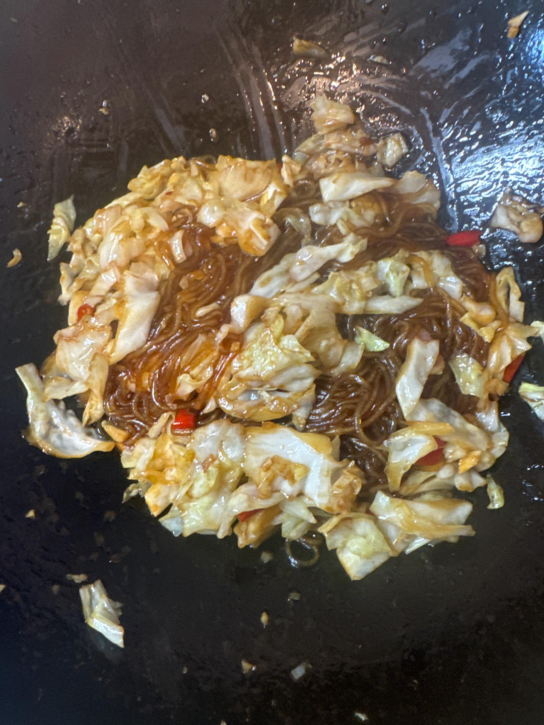 最近爱吃粉丝粉条～包菜炒粉丝