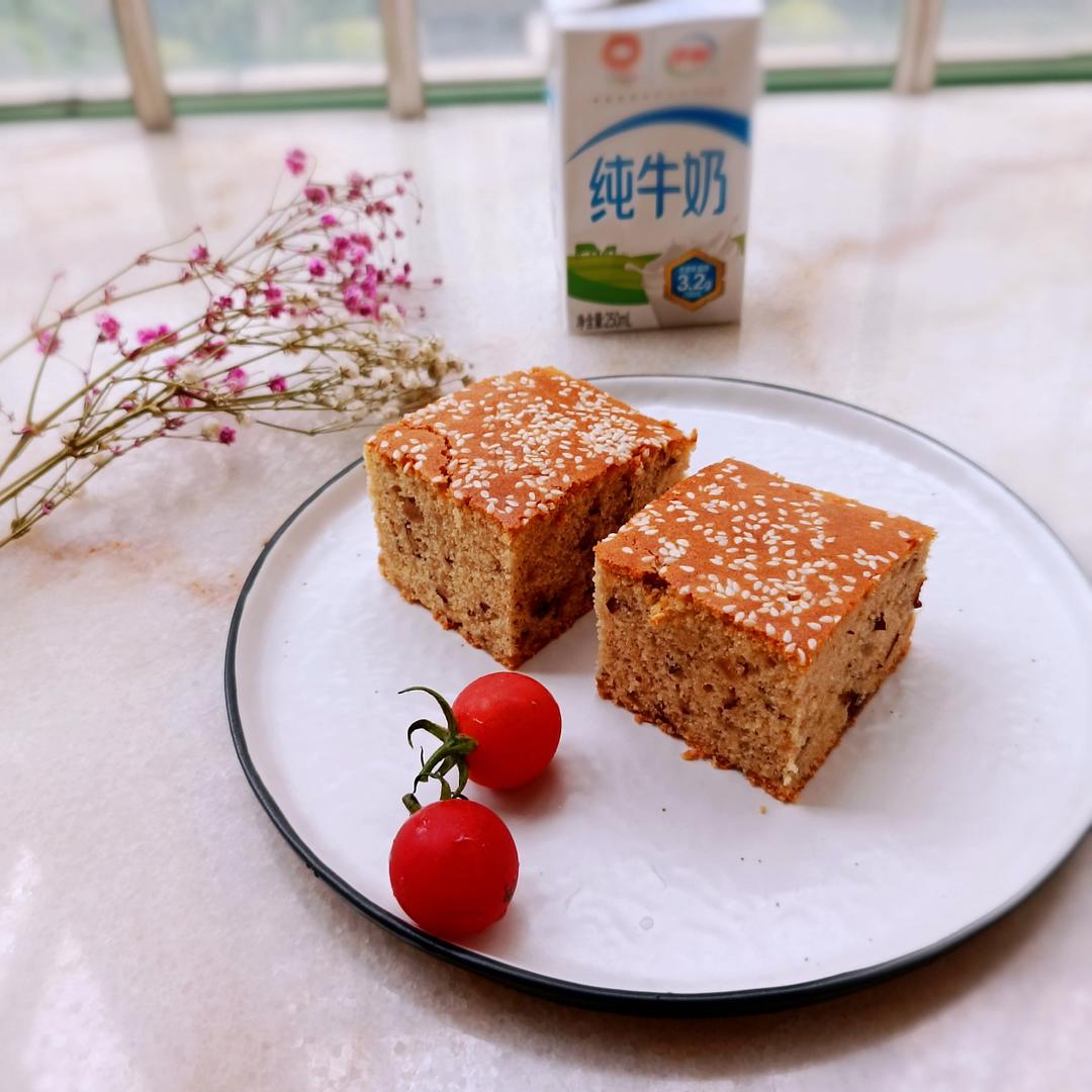 低糖低油健康又美味～红糖枣糕
