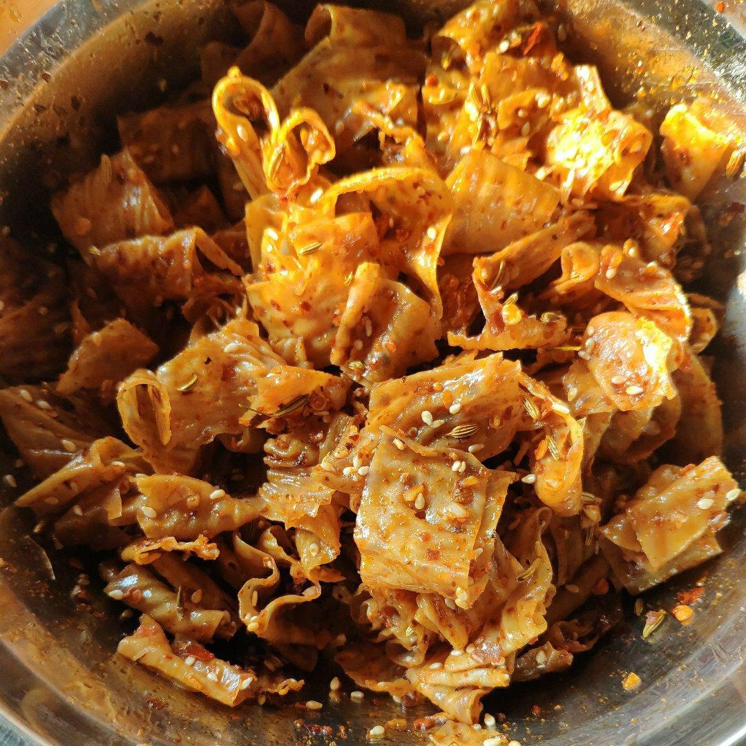 自制花蝴蝶辣条（豆皮）