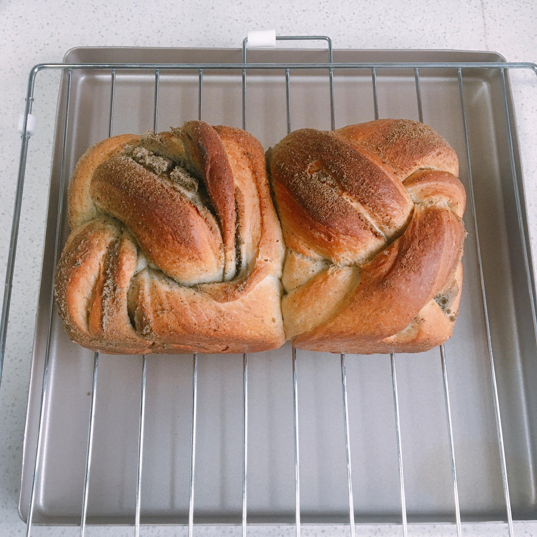 黑芝麻豹纹吐司