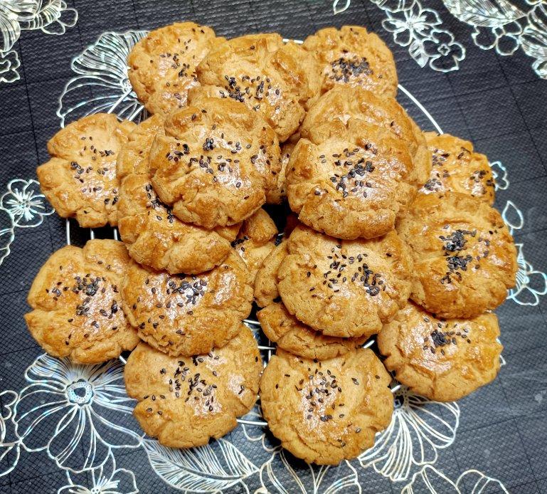 轻轻一按就碎掉的原味桃酥（不输猪油版）