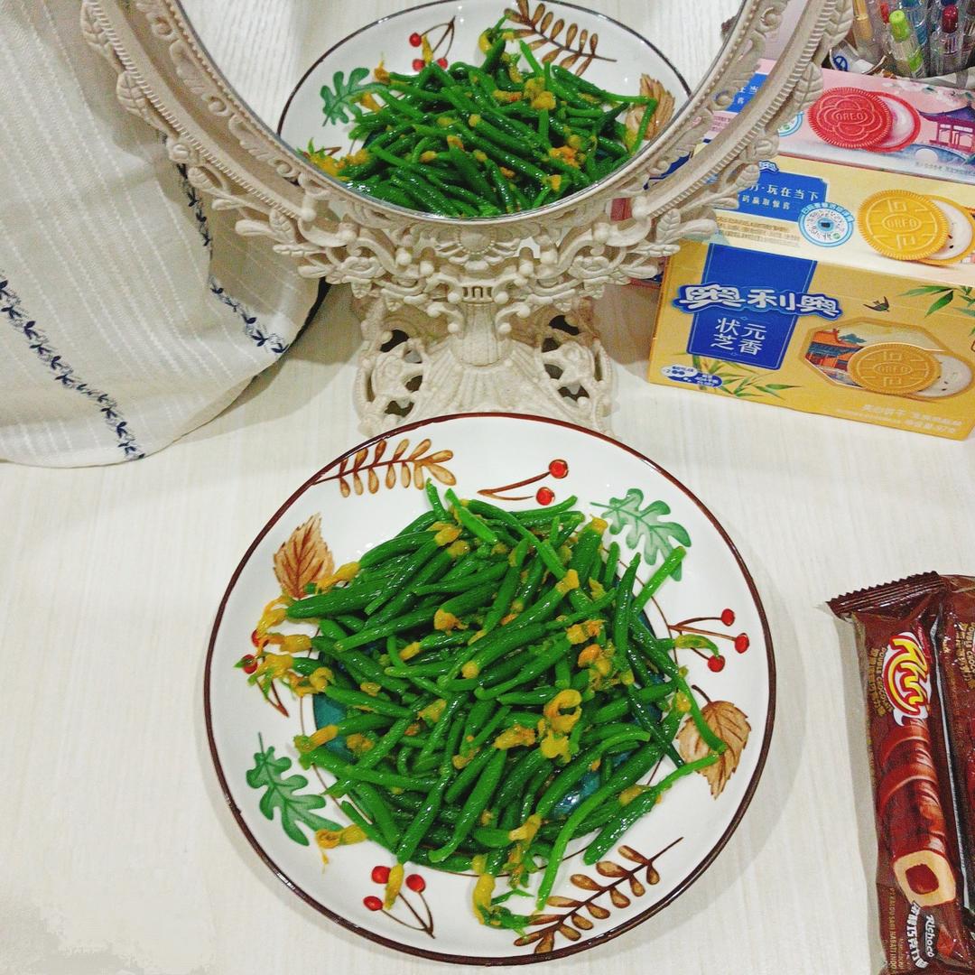 清炒顶花小黄瓜