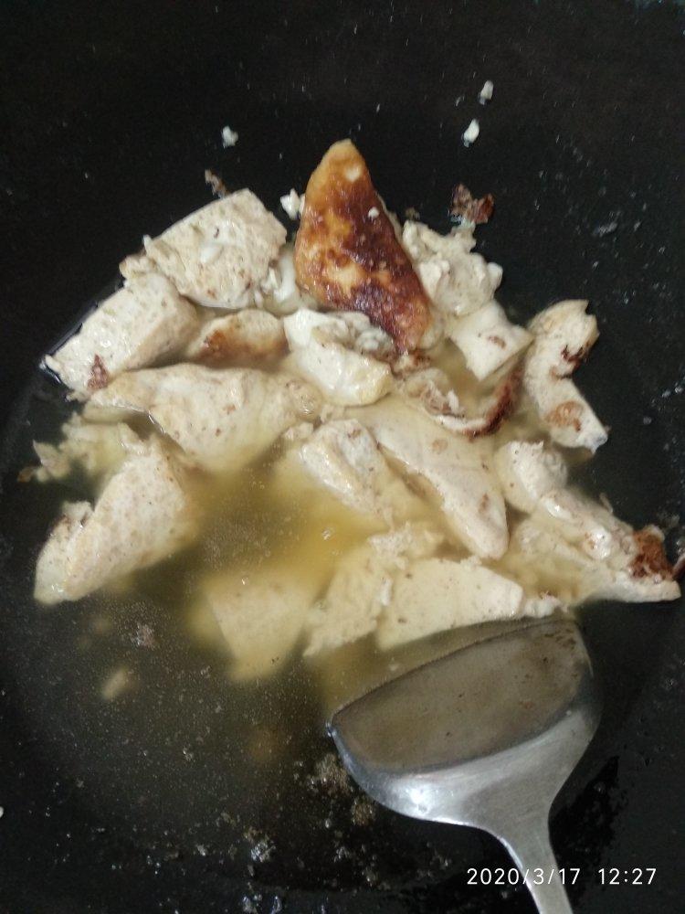 酱汁香剪豆腐