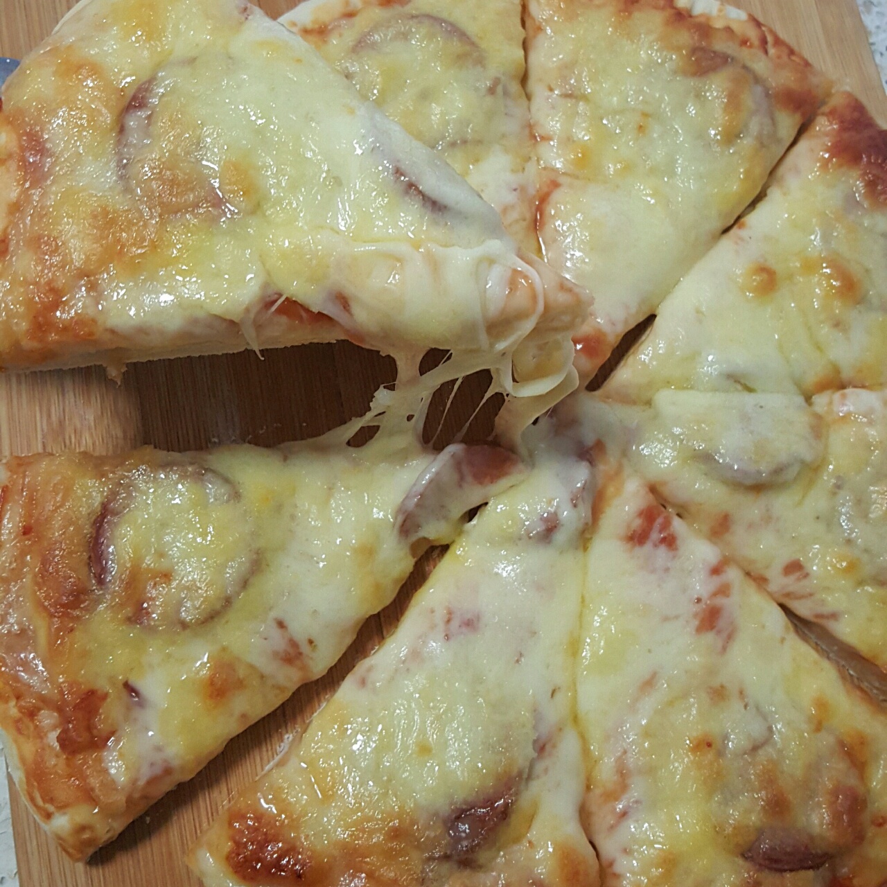 厚底鲜虾培根披萨