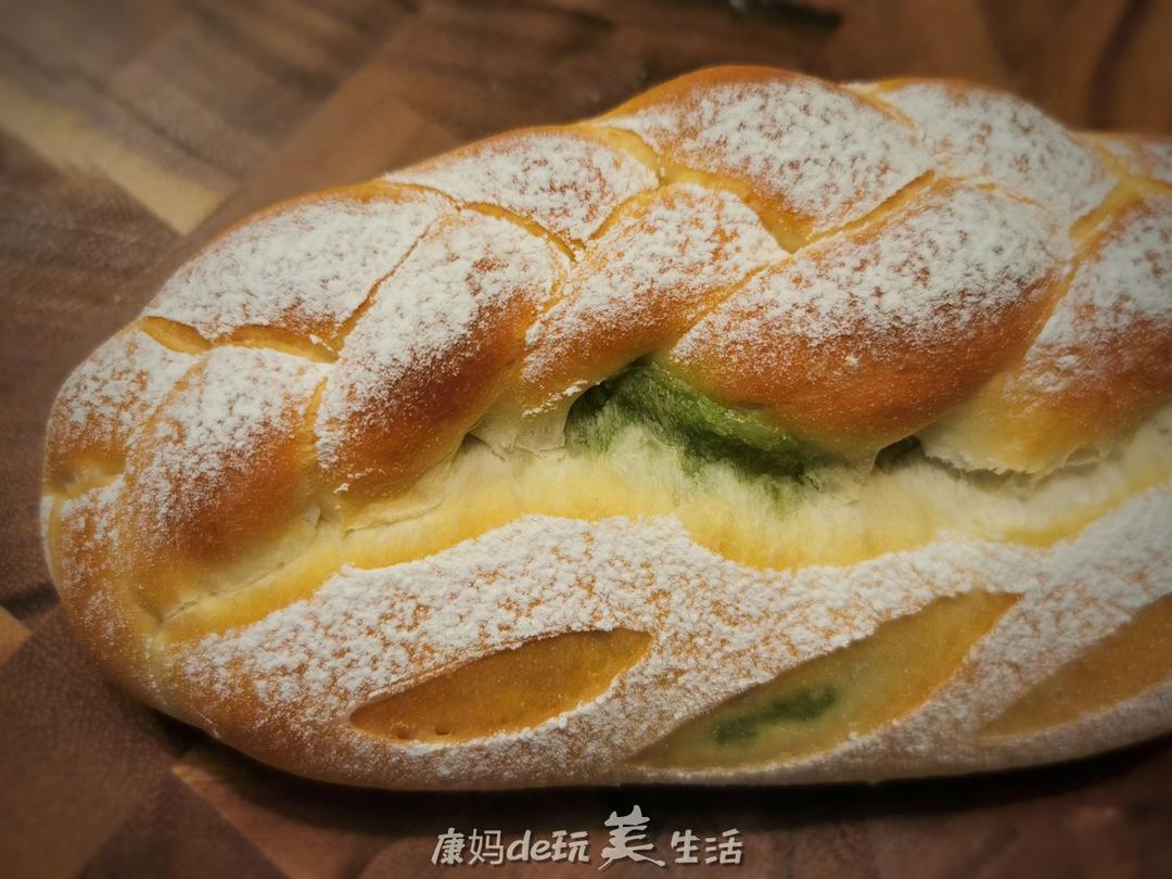 一口化在心里！软噗噗的抹茶芝士软欧包