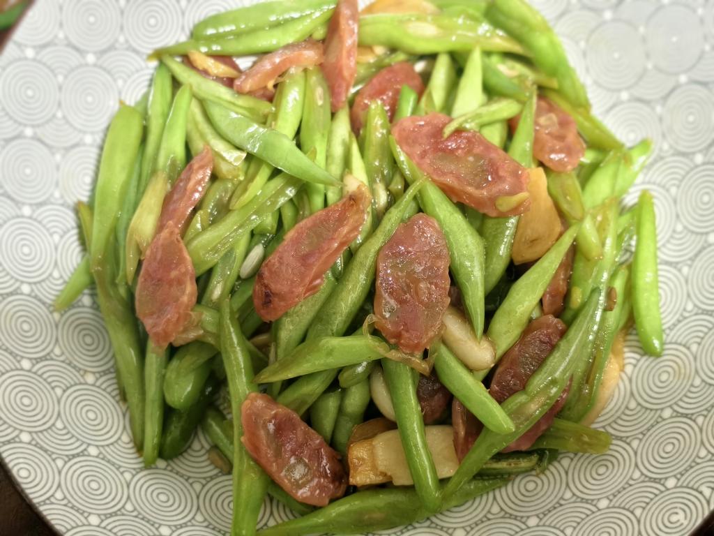 家常菜—四季豆炒腊肠