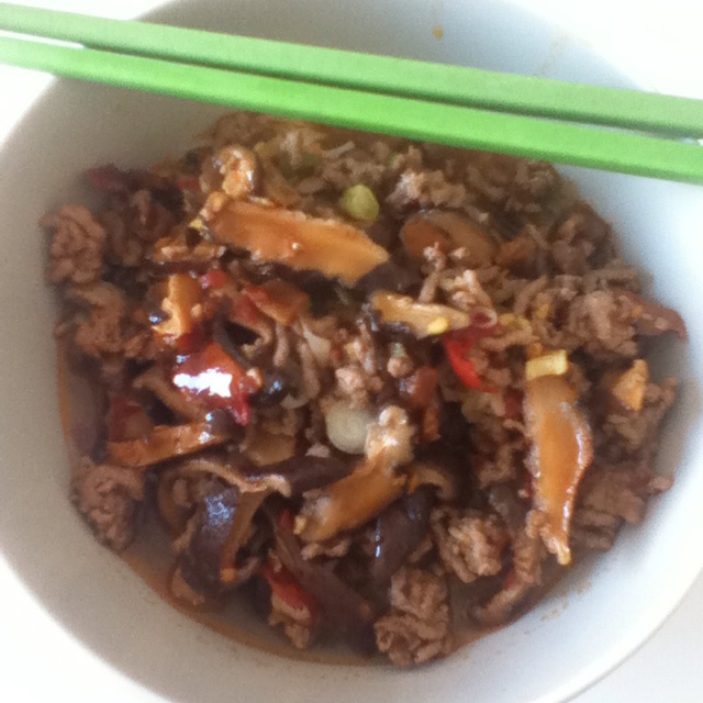 香菇肉末面