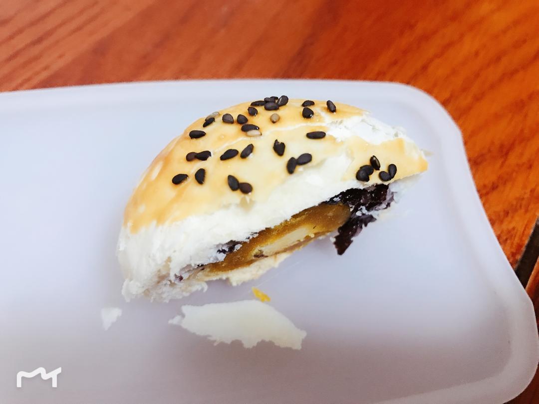 蛋黄酥