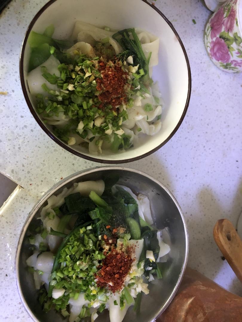 陕西面食之油泼辣子biangbiang 面