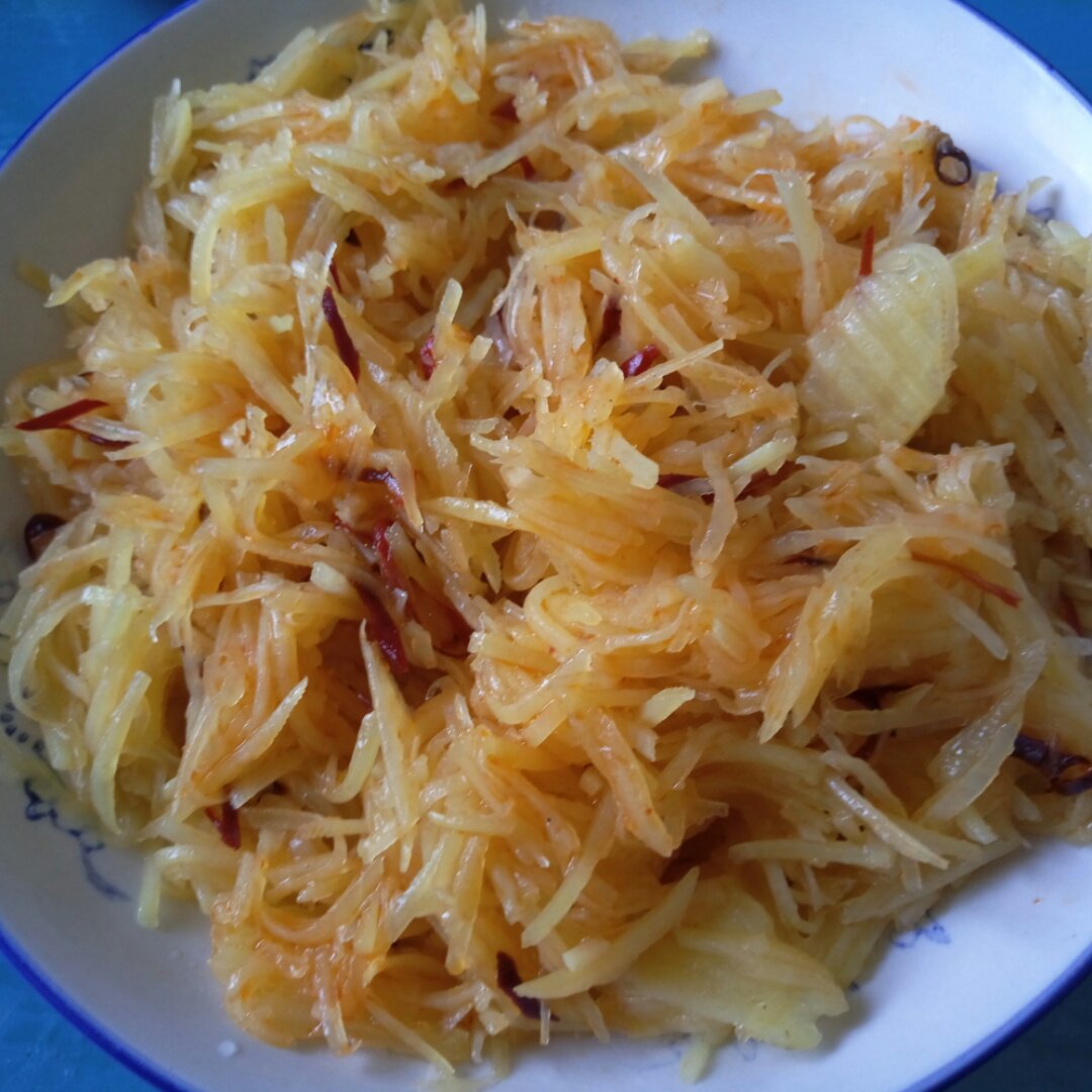 酸辣土豆丝-不用再愁不辣不酸了