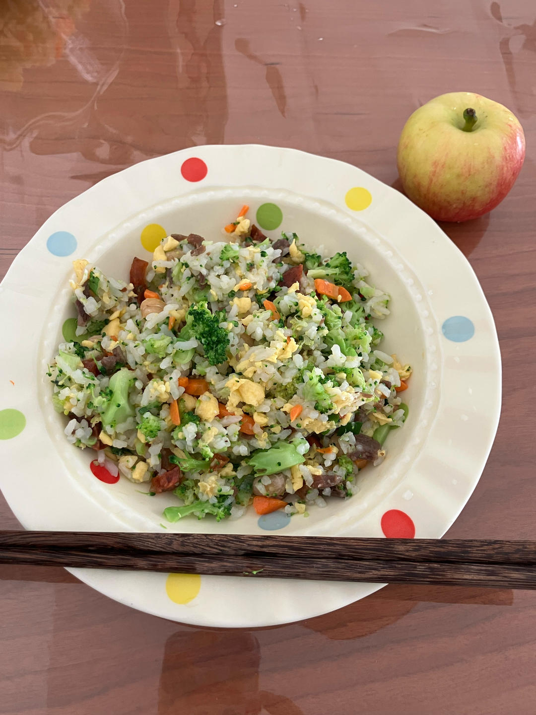 营养美味低热量：西兰花蛋炒饭