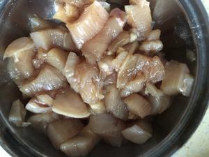 超简单又美味的鸡米花的做法 步骤2