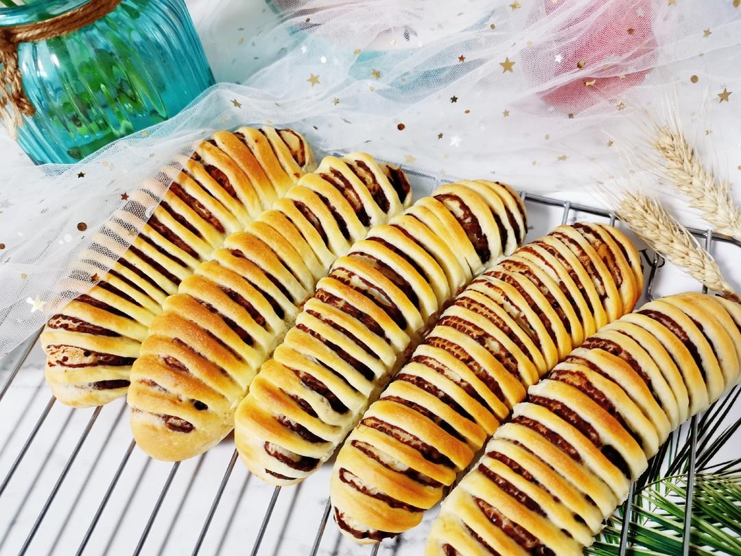 毛毛虫面包的做法