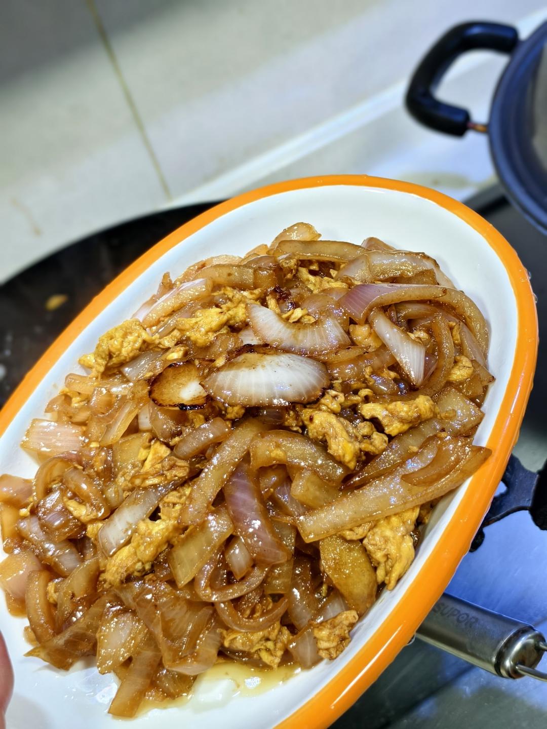 降压防癌的好食材  洋葱炒鸡蛋