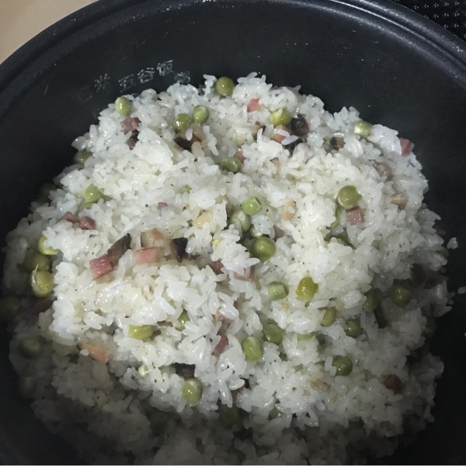 四季豆香肠焖饭