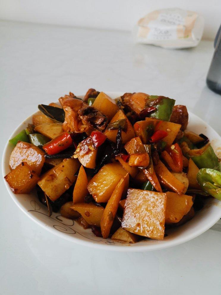 👩‍🍳  家常菜  鸡肉炖土豆