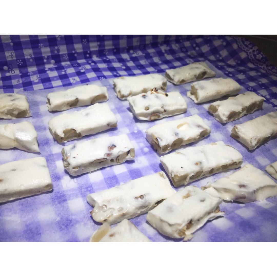 多味花生牛轧糖