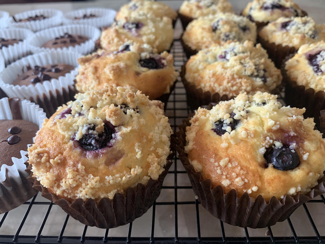 樱桃杏仁酥纸杯蛋糕 Cherry Cupcakes