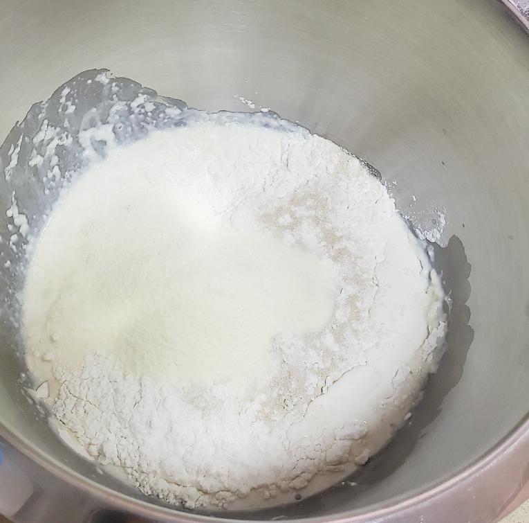 纯奶手撕吐司的做法 步骤1