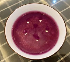 紫薯汤圆粥～早餐的做法 步骤1