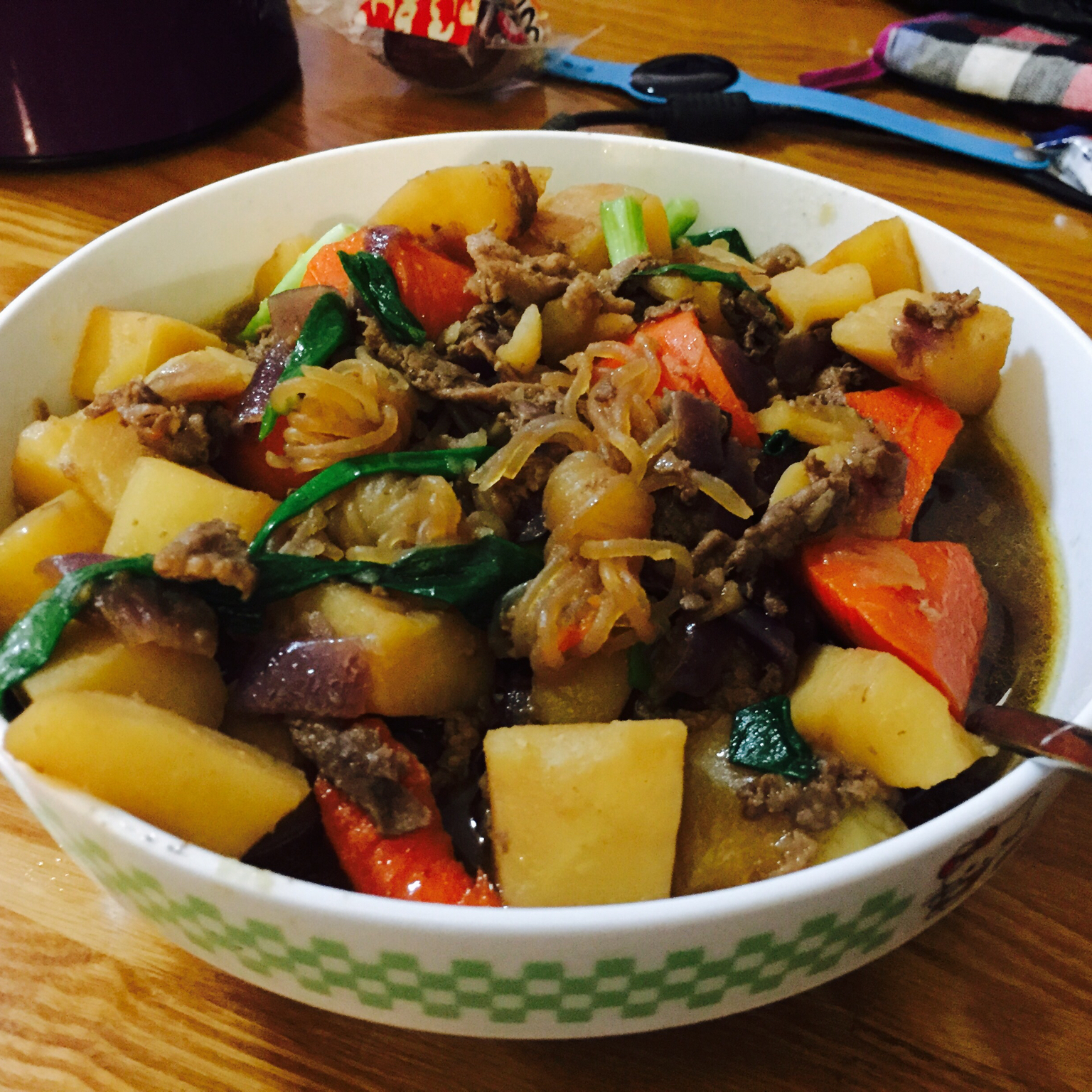 【曼达小馆】居酒屋系列：啤酒土豆炖肉