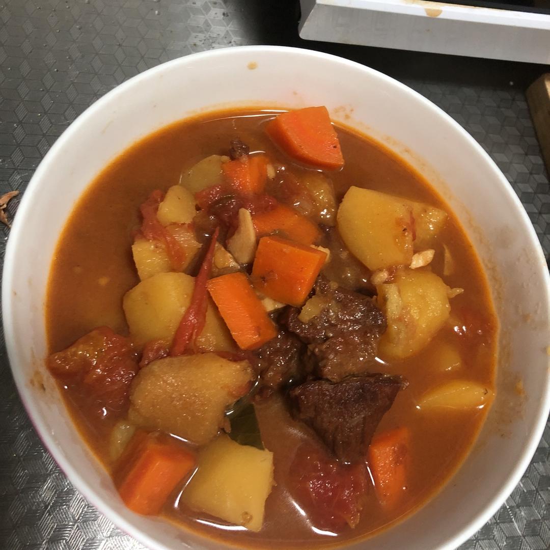 番茄土豆炖牛腩