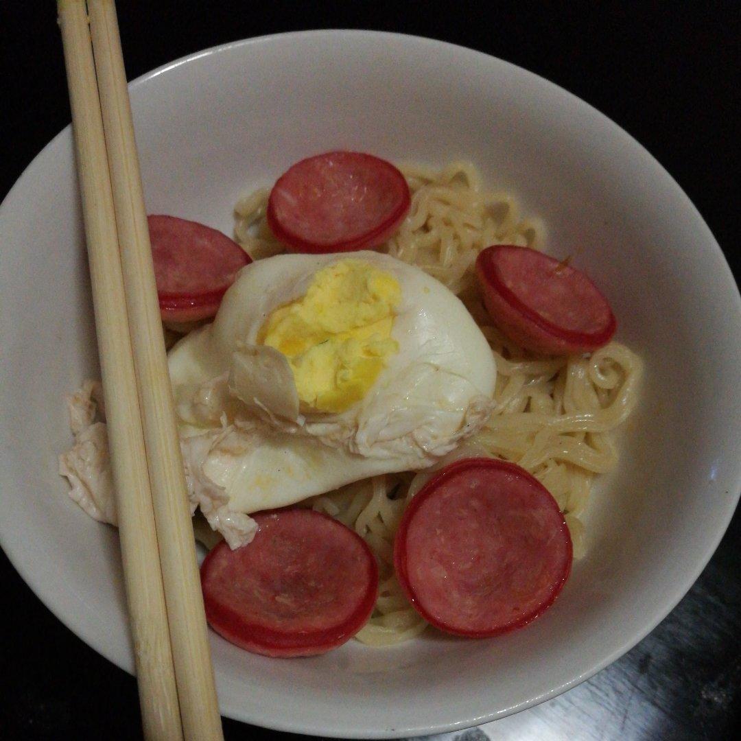 荷包蛋面条