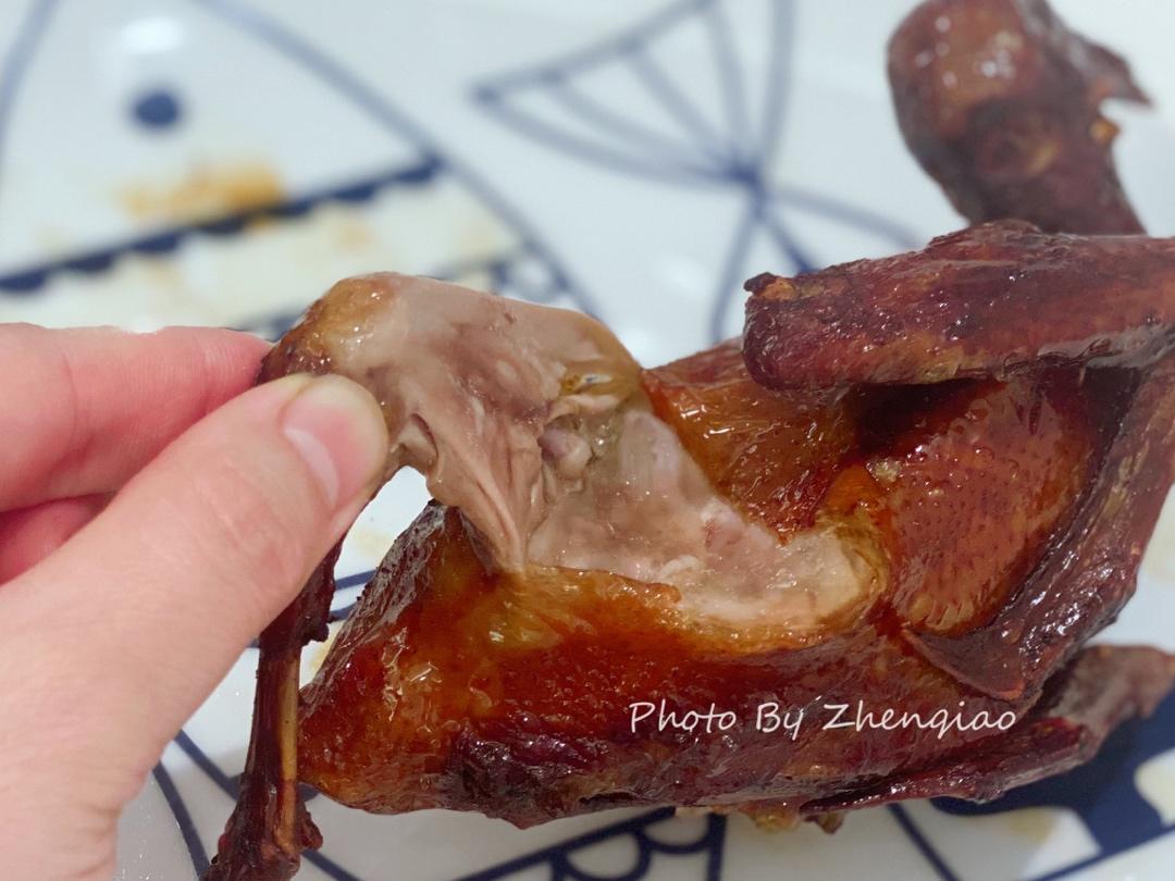 豉油皇乳鸽（脆皮乳鸽）