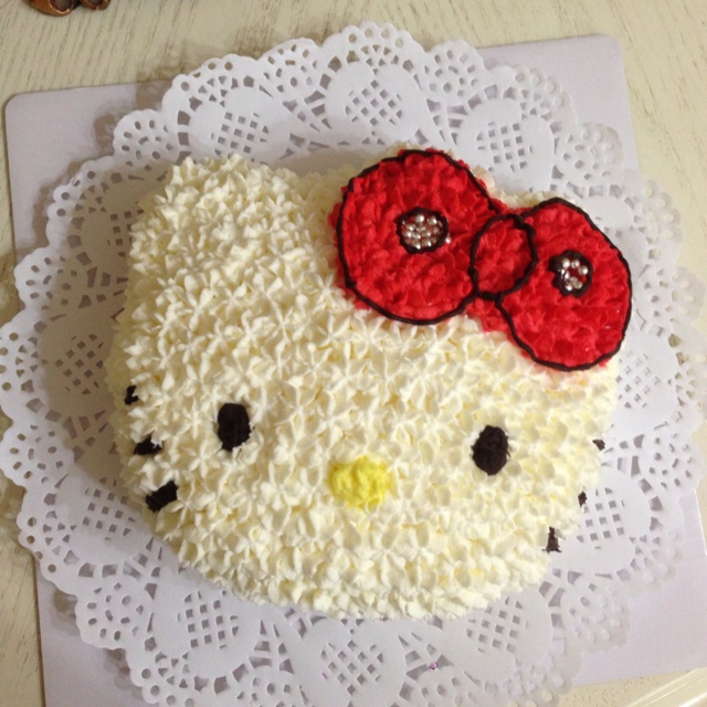酸奶慕斯HelloKitty蛋糕