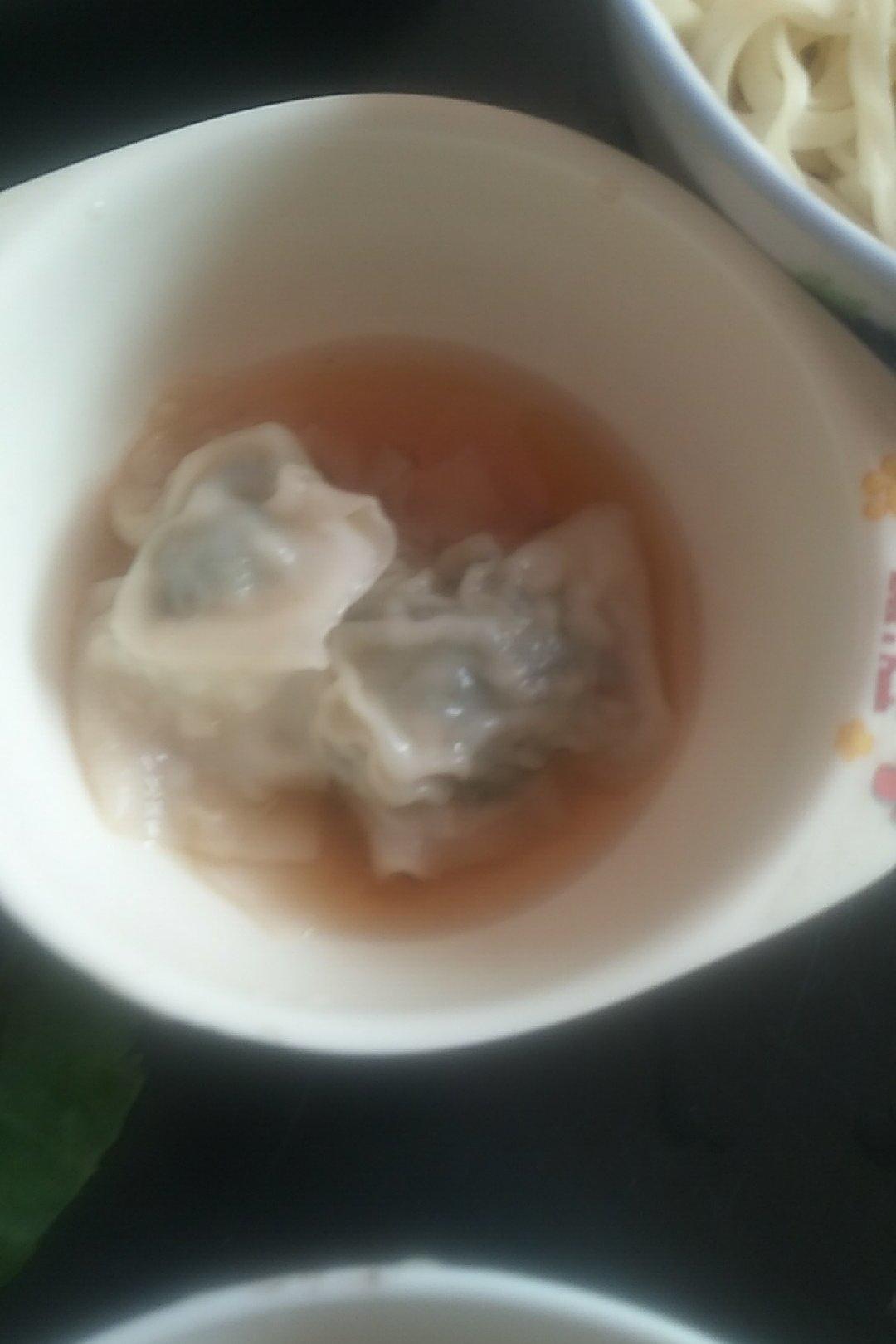 上海菜肉馄饨（附两种馄饨的包法）