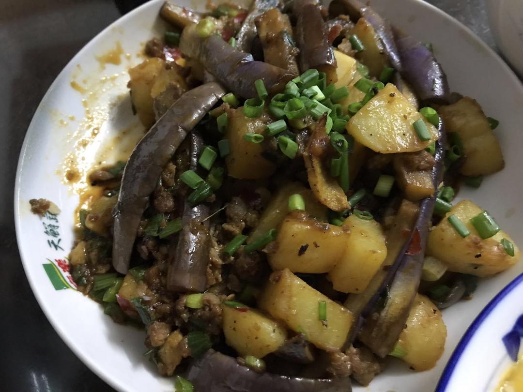 茄子炒土豆的做法