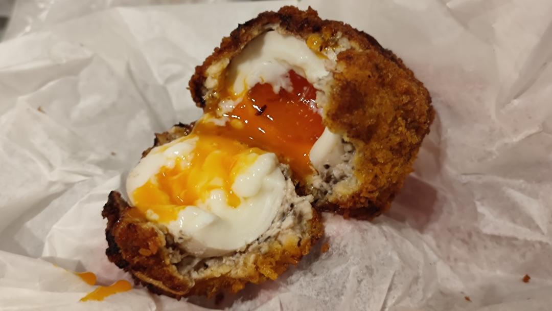 日本网红居酒屋的招牌菜品——苏格兰溏心蛋