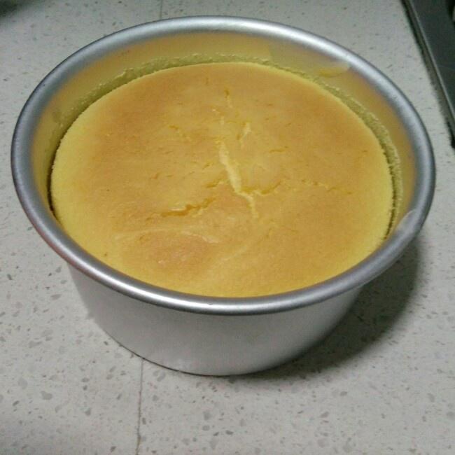 轻奶酪蛋糕（酸奶油版本）的做法 步骤6