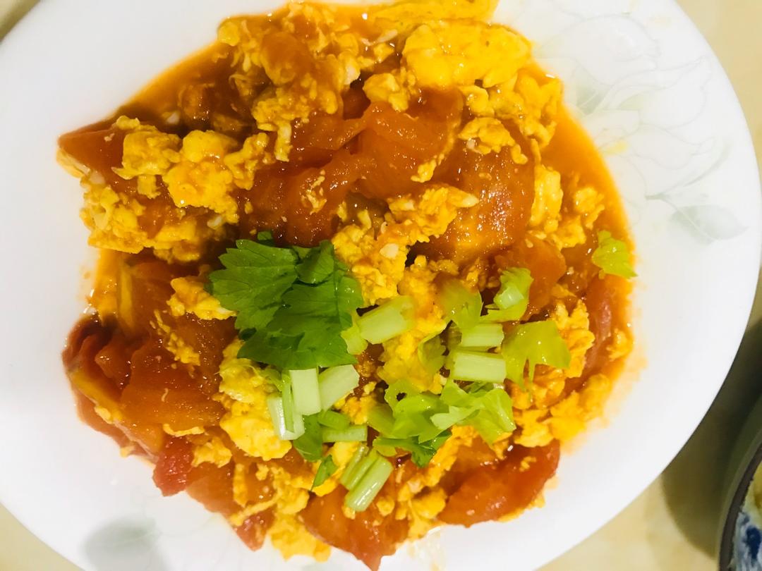 西红柿炒鸡蛋时，多加这一步，鸡蛋香嫩又入味