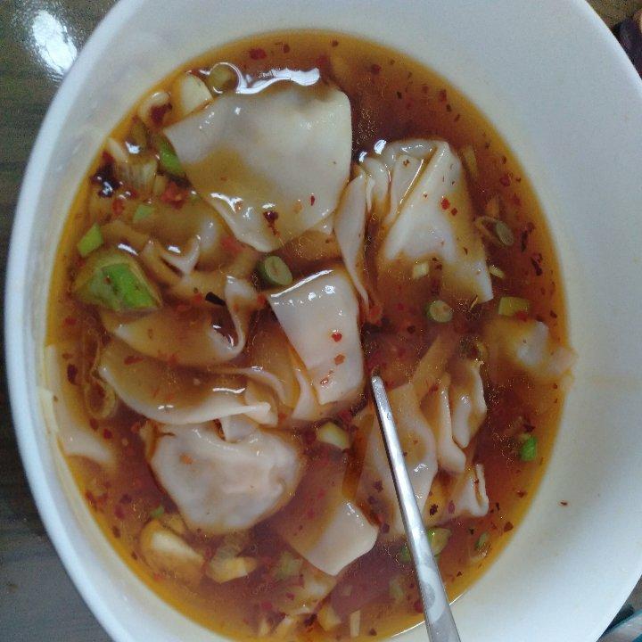 酸辣过瘾❗️巨好吃连汤汁都不会剩的酸汤馄饨