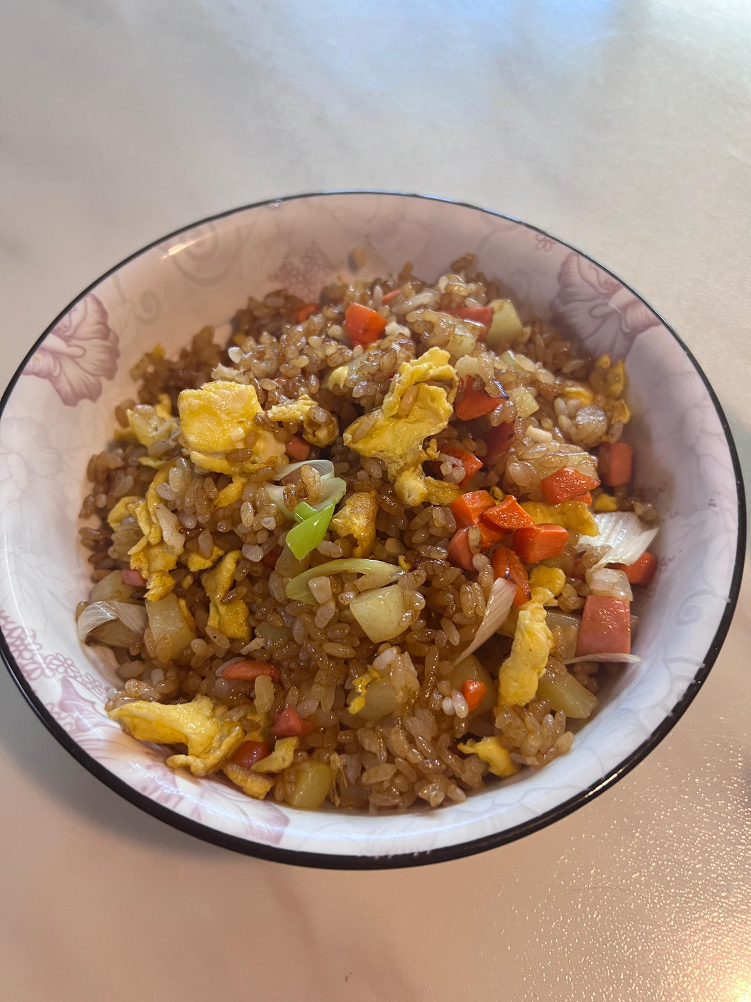 邻居抢着来我家吃土豆香肠炒饭，原来这么香！