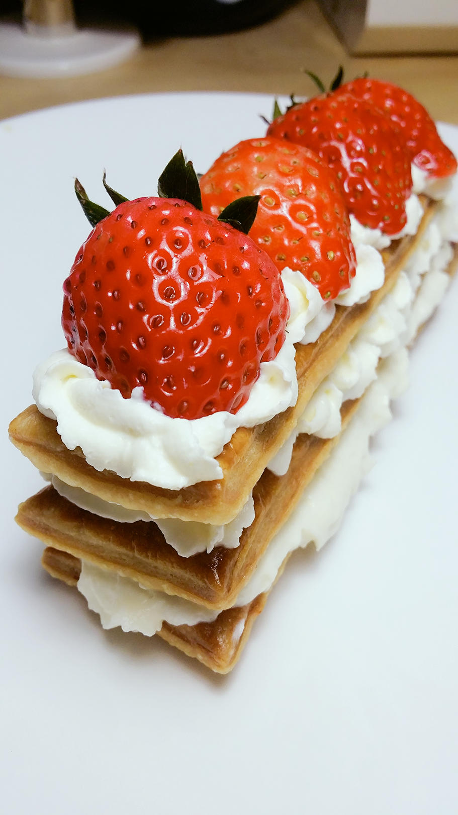 火舞格格风做的草莓拿破仑酥