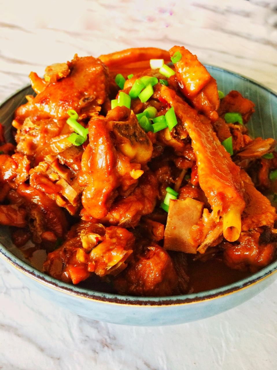 不纠结的天秤座做的香辣啤酒鸭