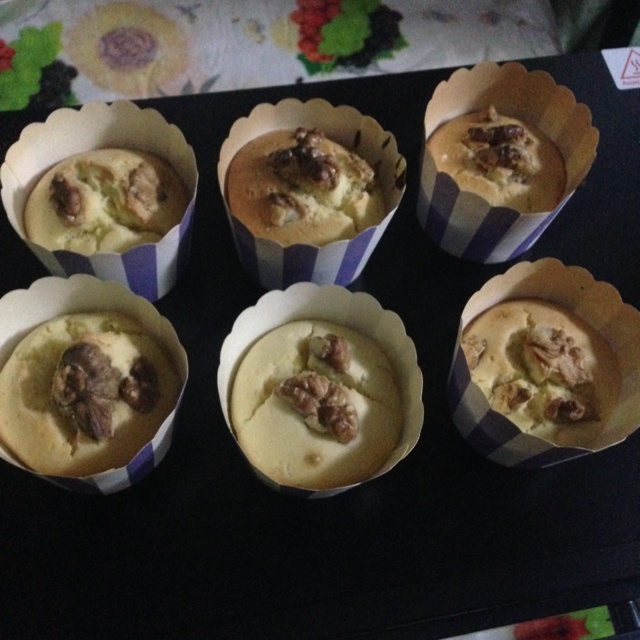 软绵绵戚风纸杯蛋糕