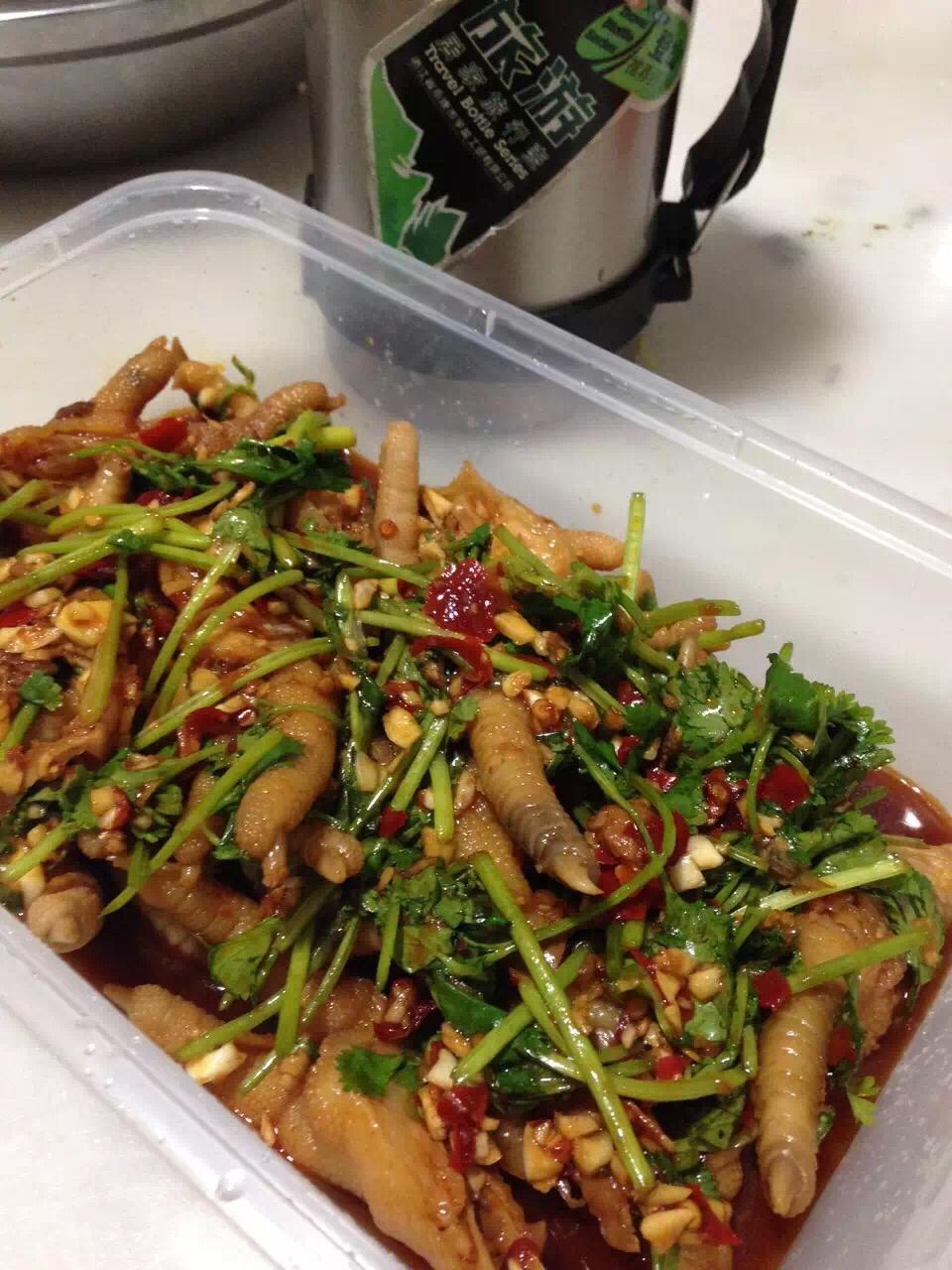 凉拌鸡脚的做法