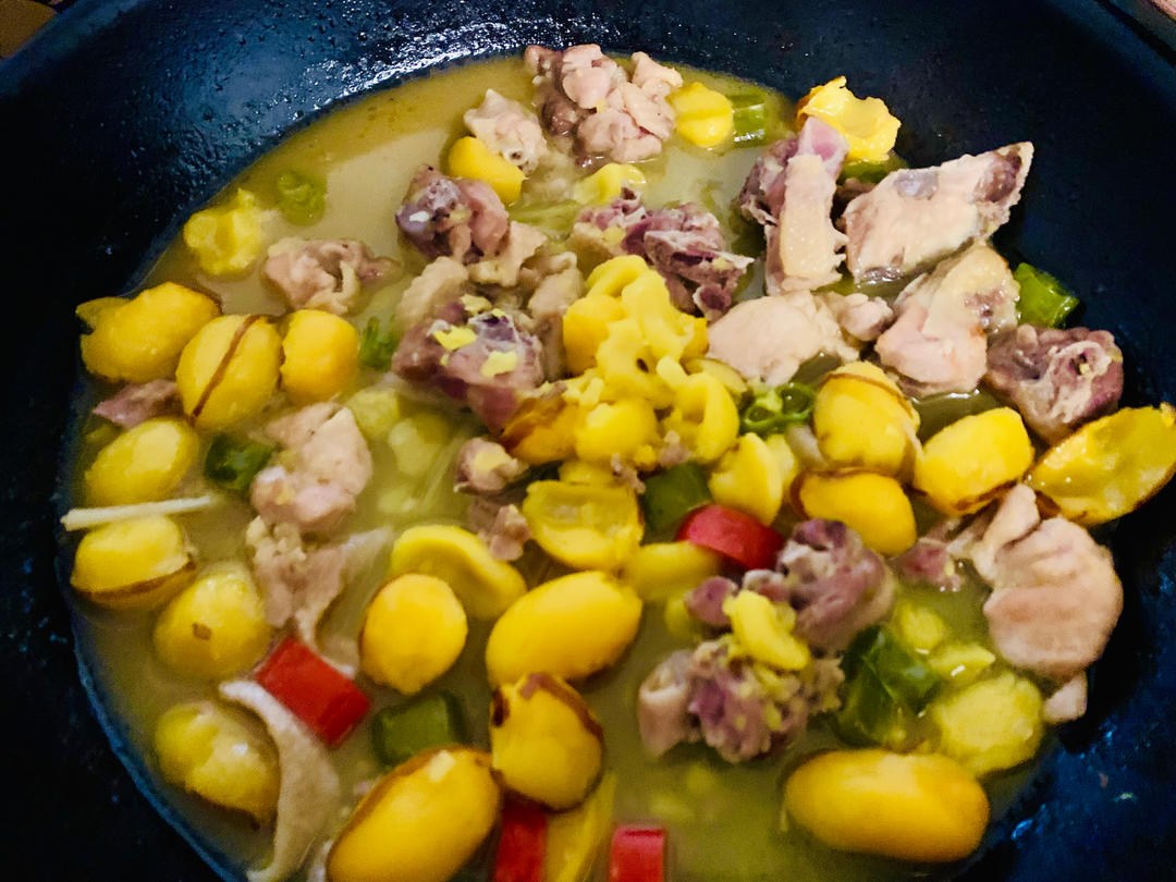 土豆炖鸡块