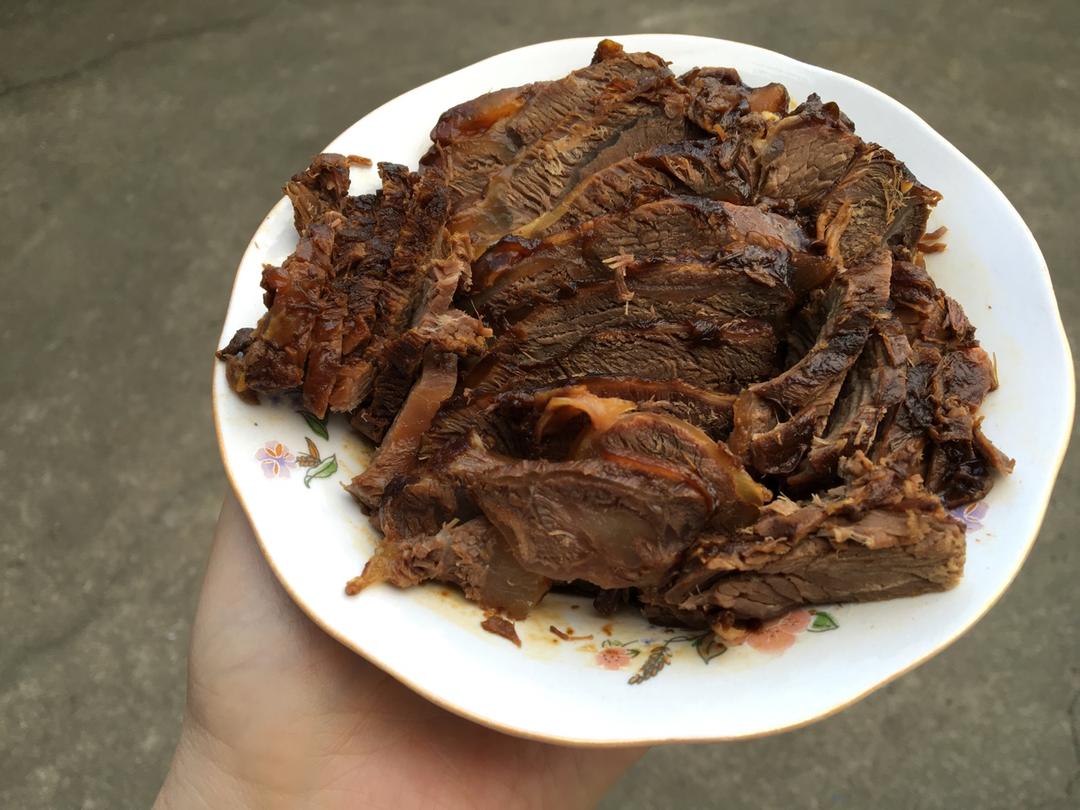 卤牛肉