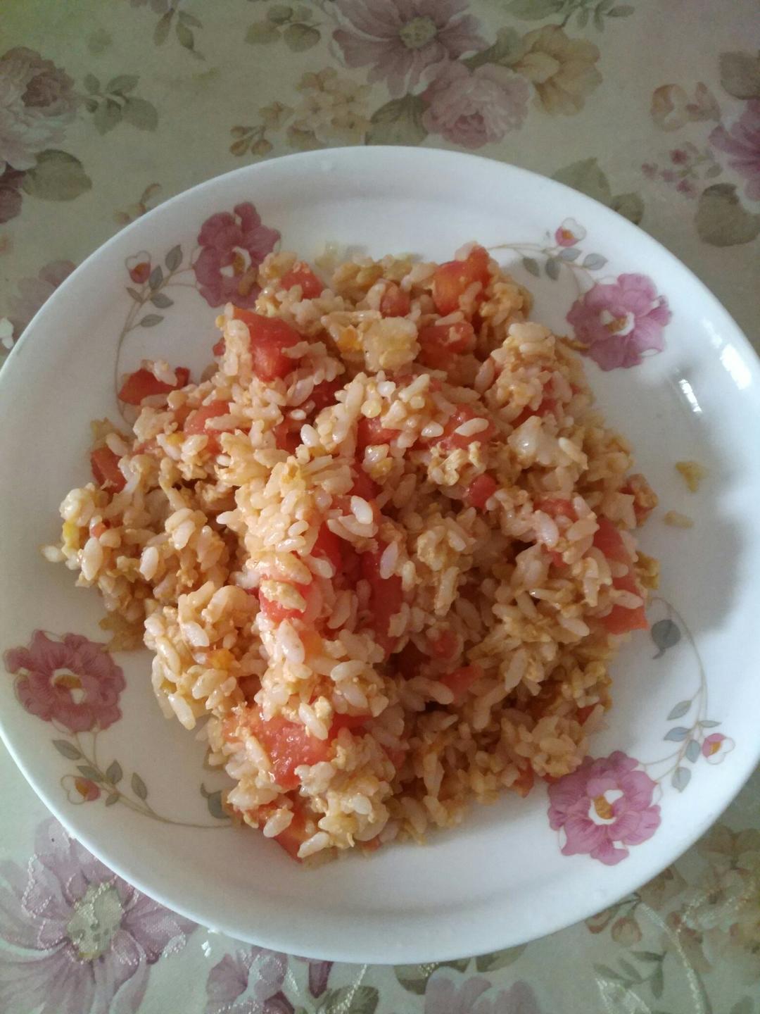 红色系茄汁炒饭