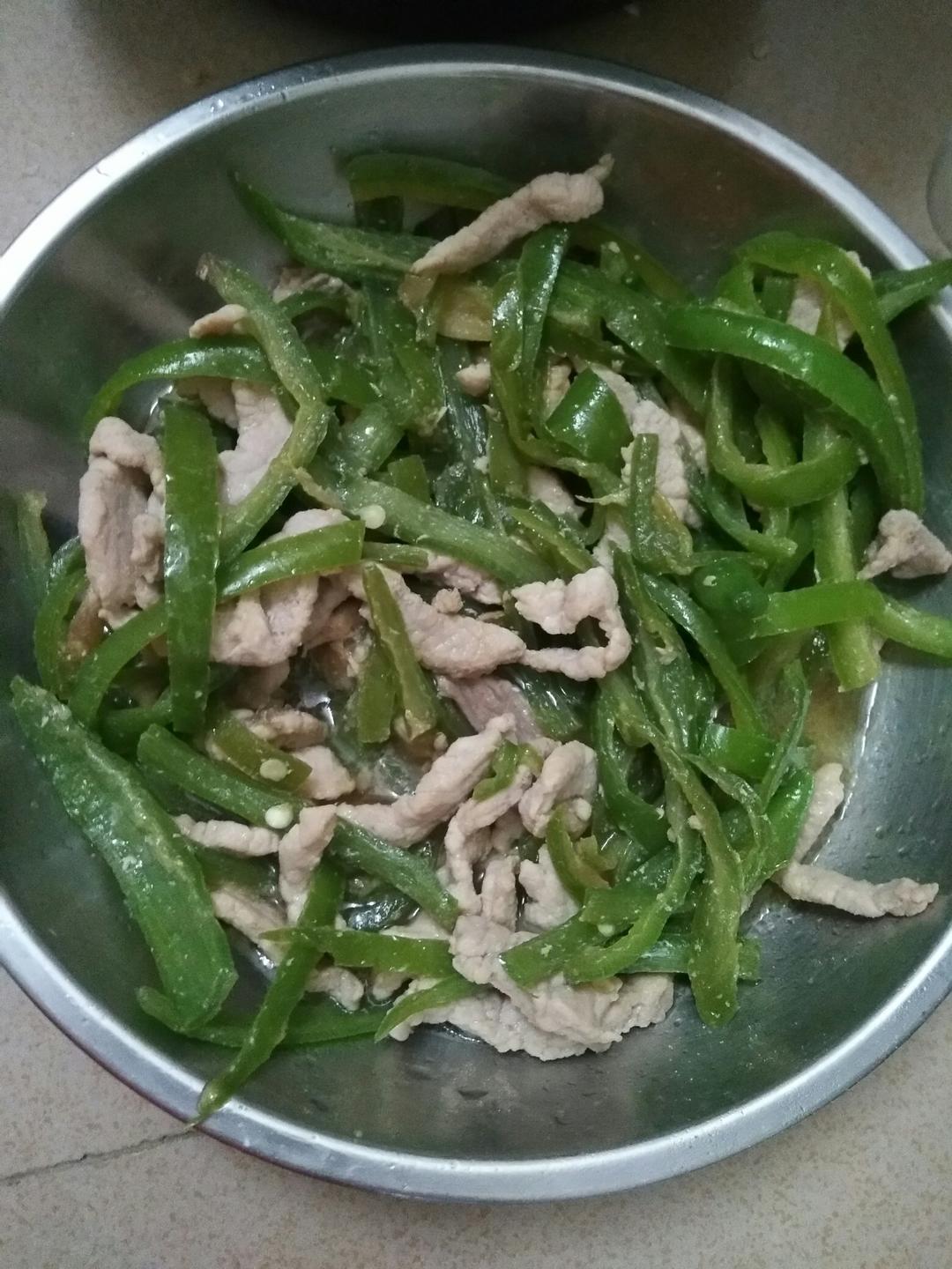青椒肉丝--下饭快手菜
